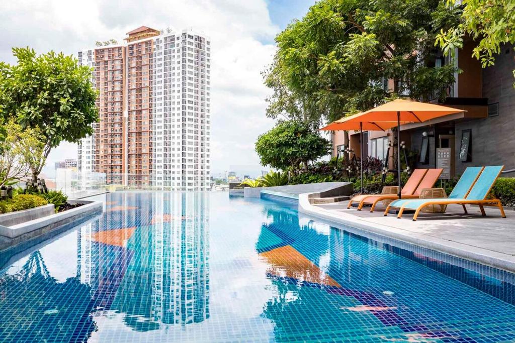Modern Apartment - Mountain Views and Pool near Central Festival Modern Apartment - Mountain Views and Pool near Central Festival