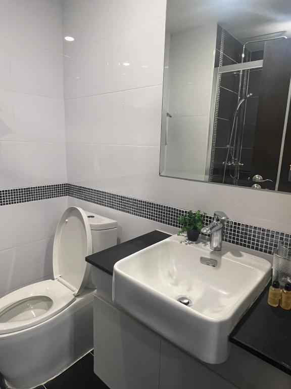 Spacious 1BR Apt with Great Location Near Nimman #B503 Spacious 1BR Apt with Great Location Near Nimman #B503